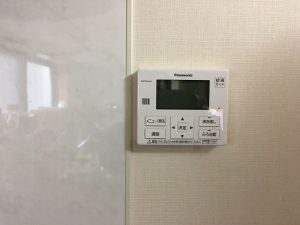 電気温水器取替工事　台所リモコンパナソニック
